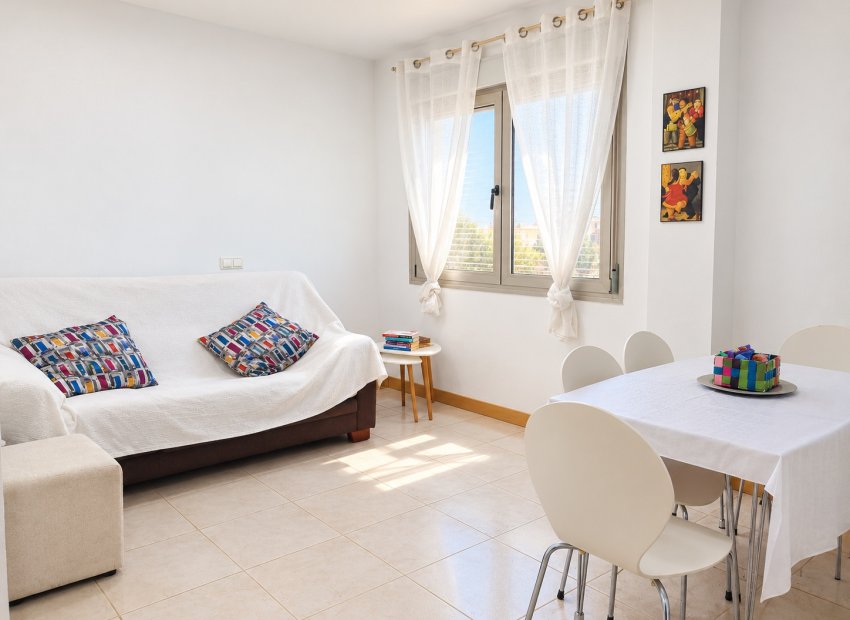 Revente - Appartement -
Pedreguer