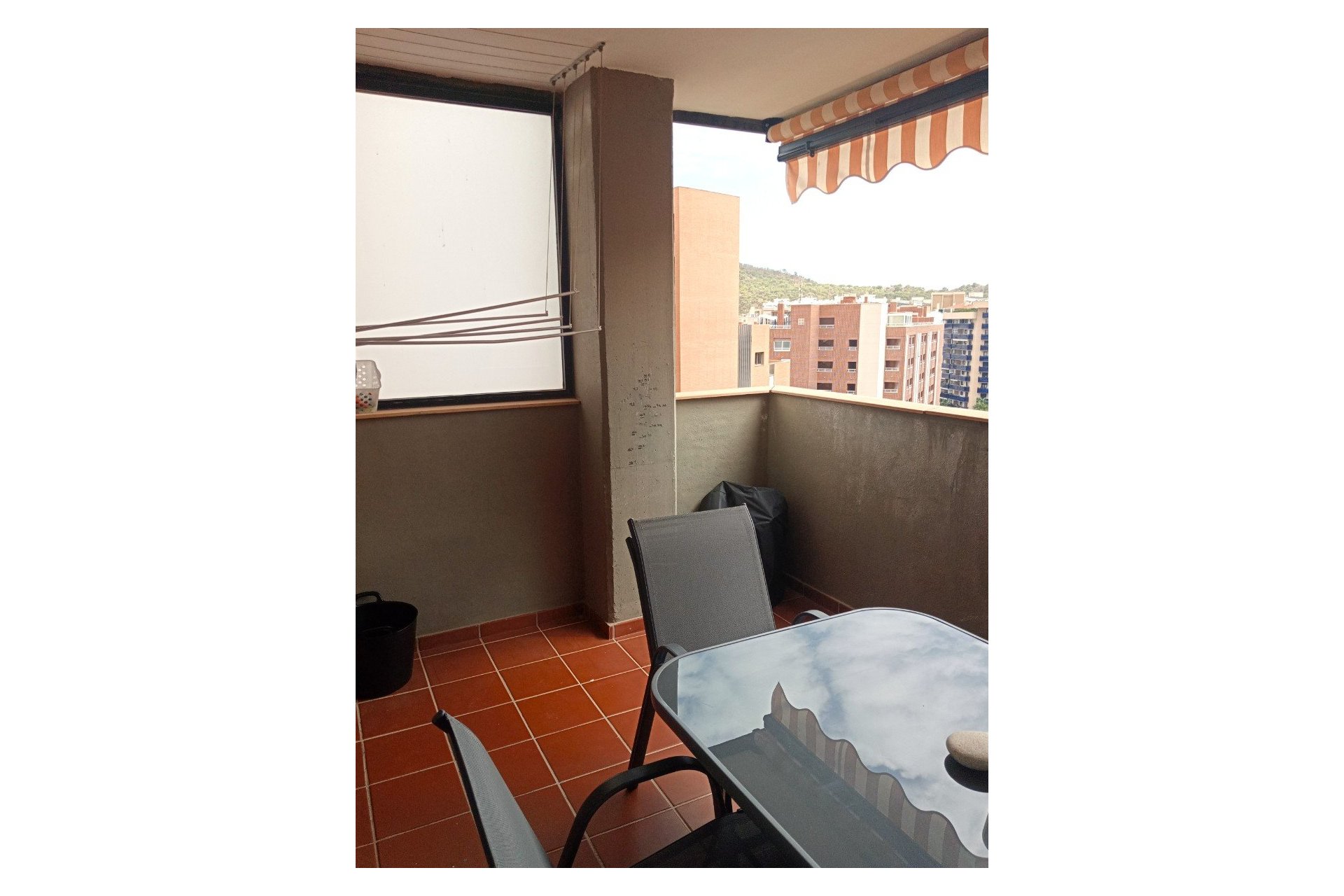 Revente - Appartement -
Villajoyosa - Cala de Villajoyosa