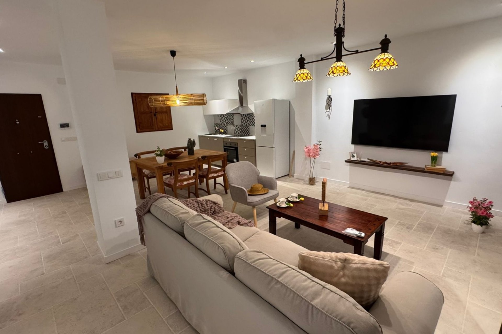 Revente - Casa de pueblo  -
Altea