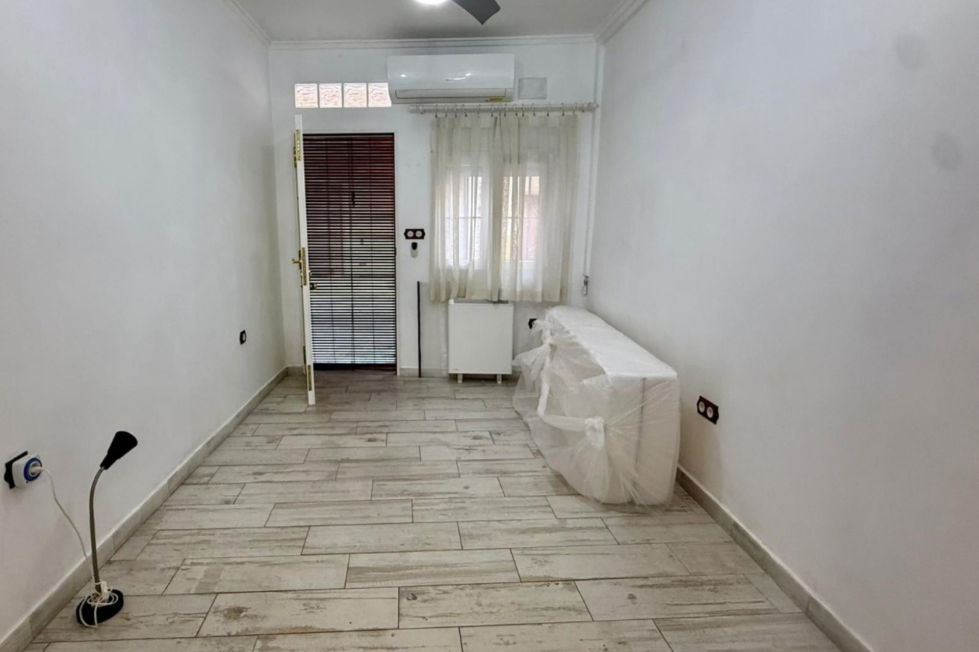 Revente - Casa  -
Piles - Pueblo