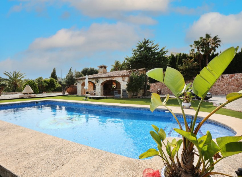 Revente - Chalet independiente -
Benissa