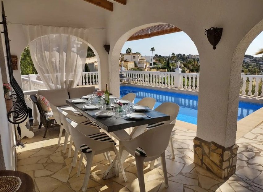 Revente - Chalet independiente -
Benissa