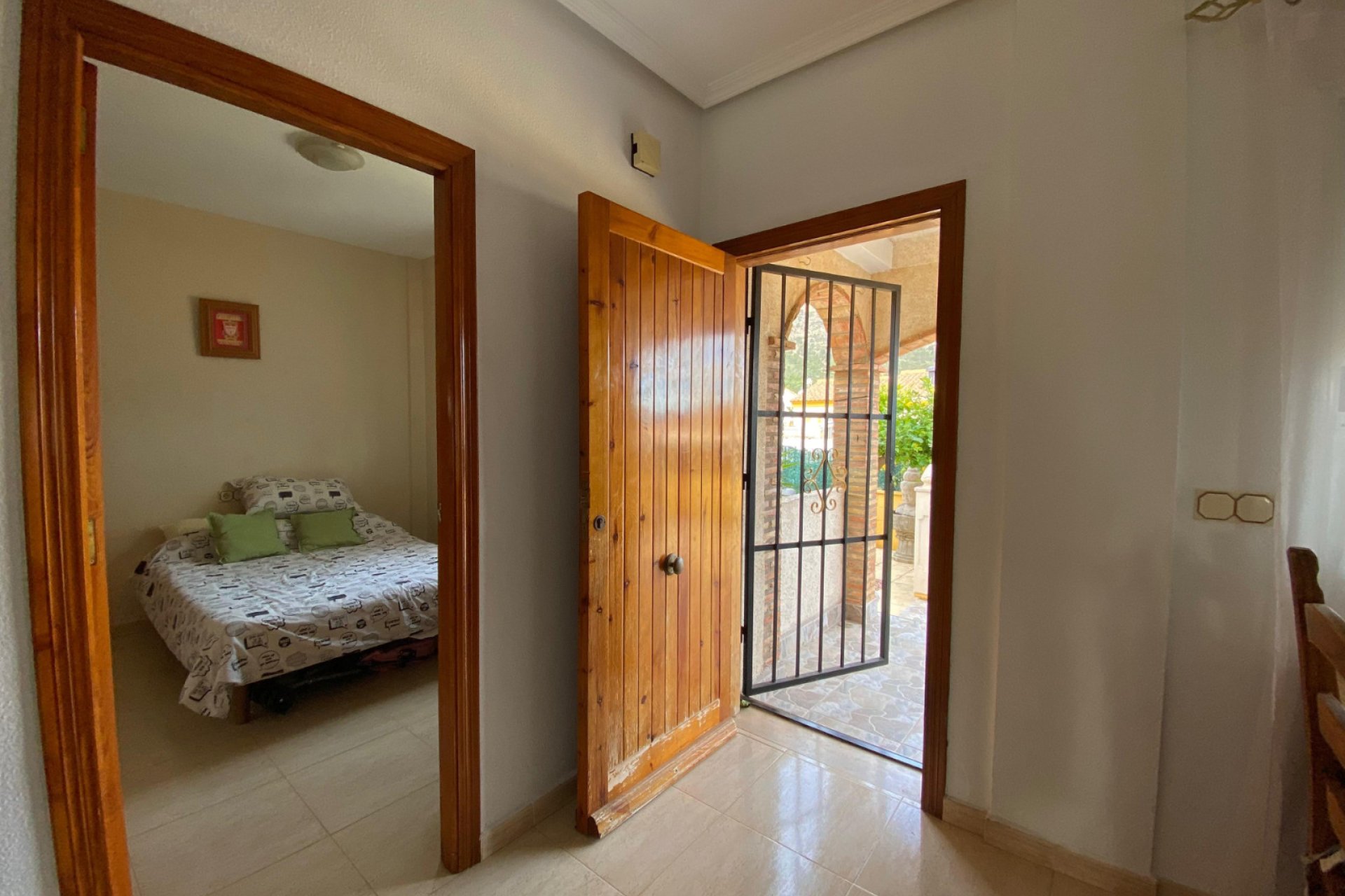 Revente - Chalet independiente -
Polop - Alberca