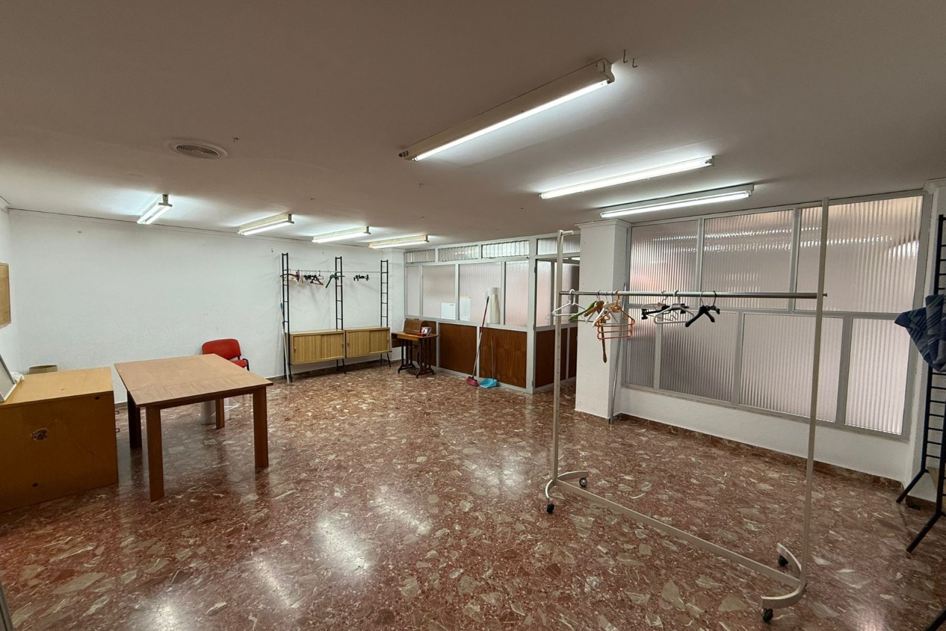 Revente - Local  -
Tavernes de la Valldigna  - Pueblo 