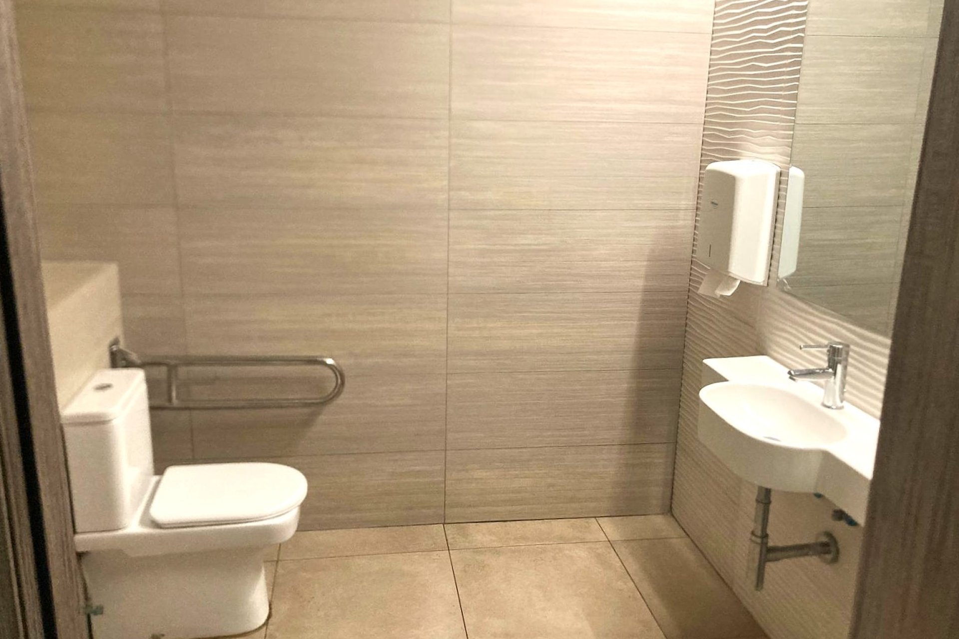 Revente - Local  -
Villajoyosa