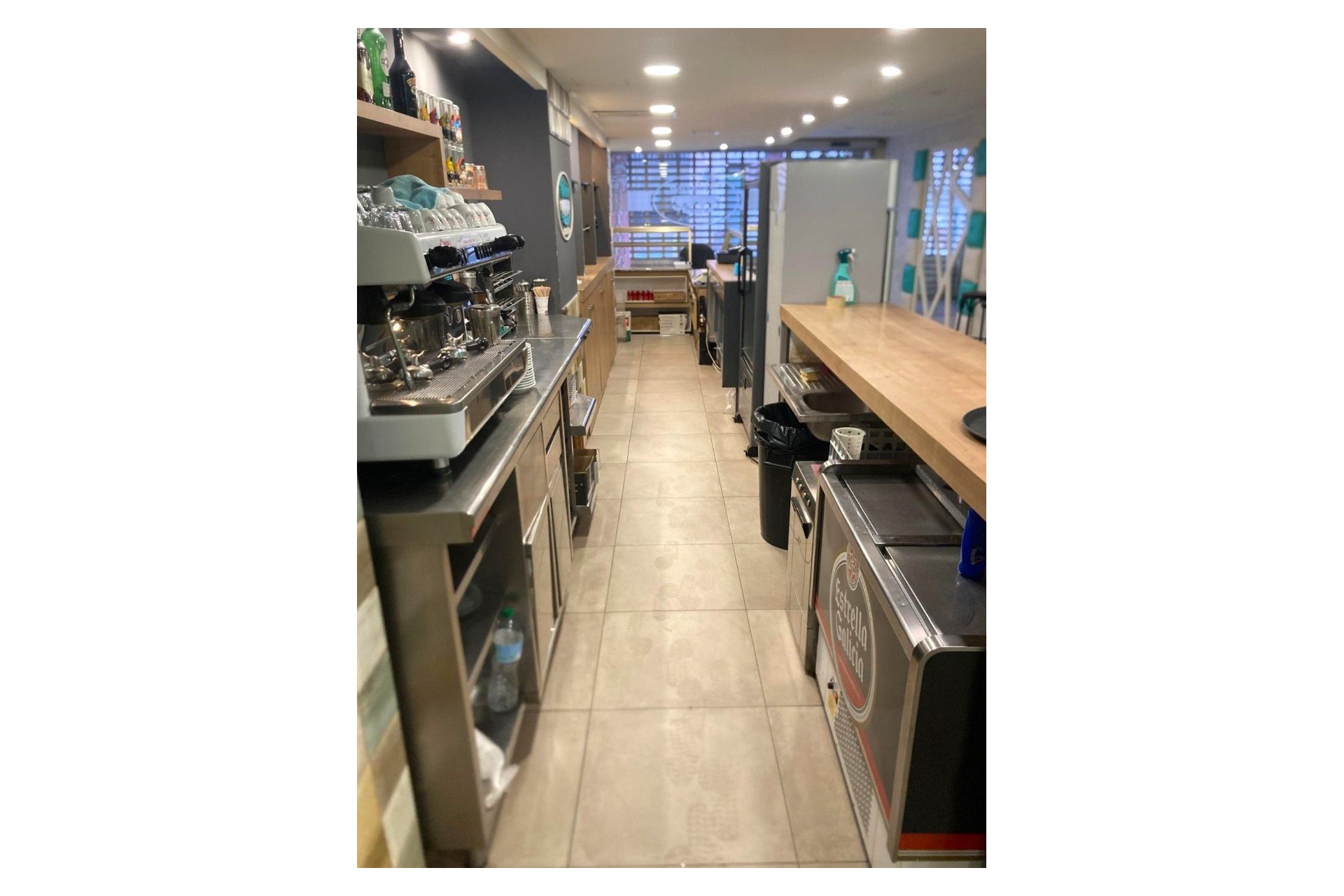 Revente - Local  -
Villajoyosa