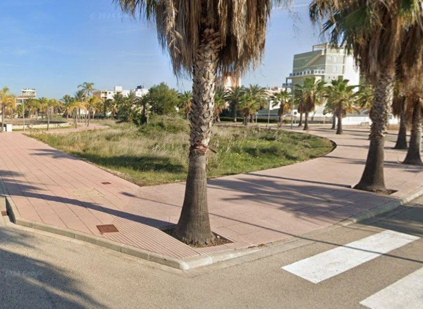 Revente - Parcelle / Terrain -
Piles - Playa