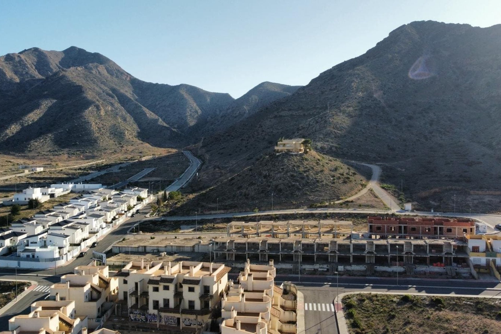 Rynek Pierwotny - Dom szeregowy -
Cox