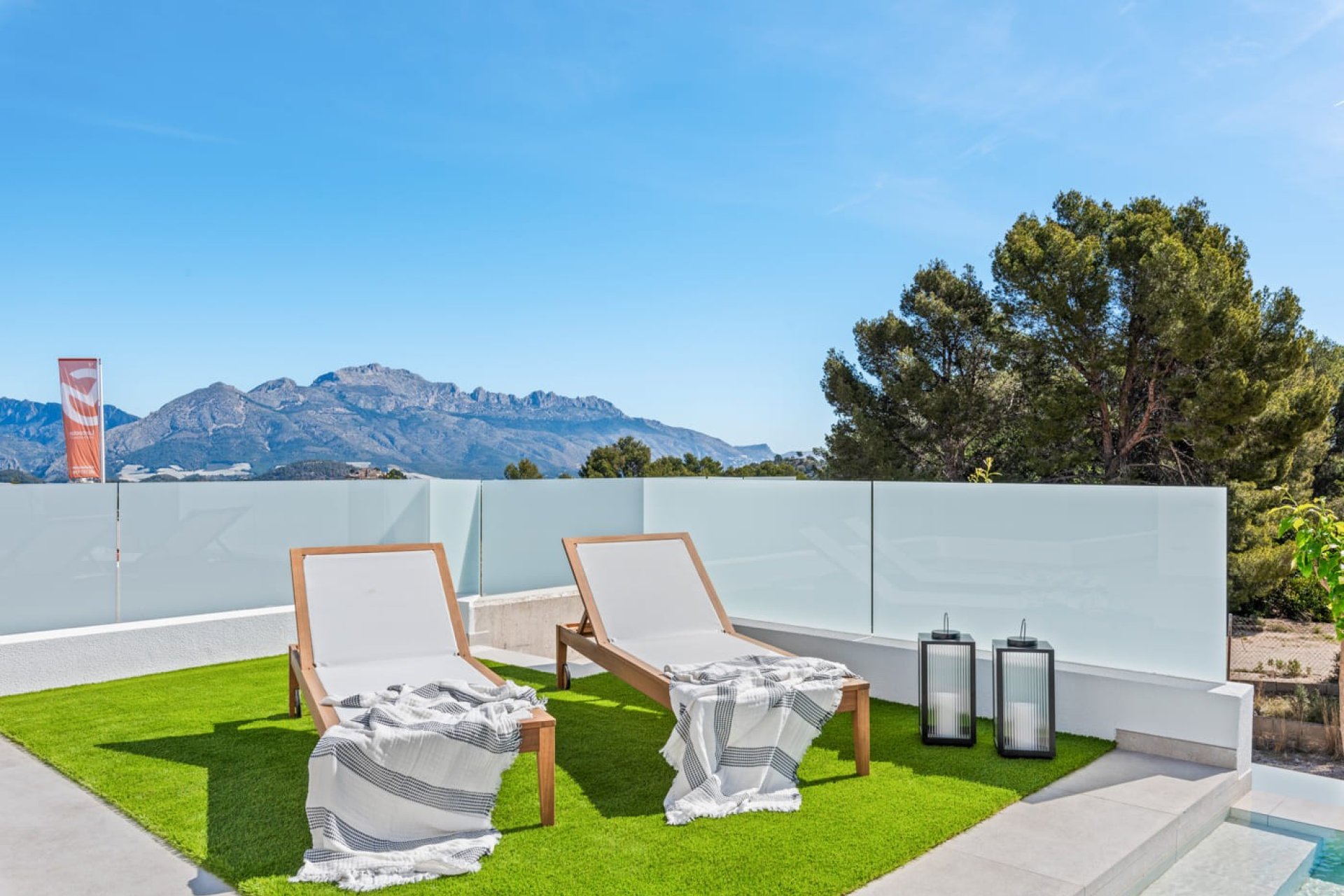 Rynek Pierwotny - Dom wolnostojący  -
Polop