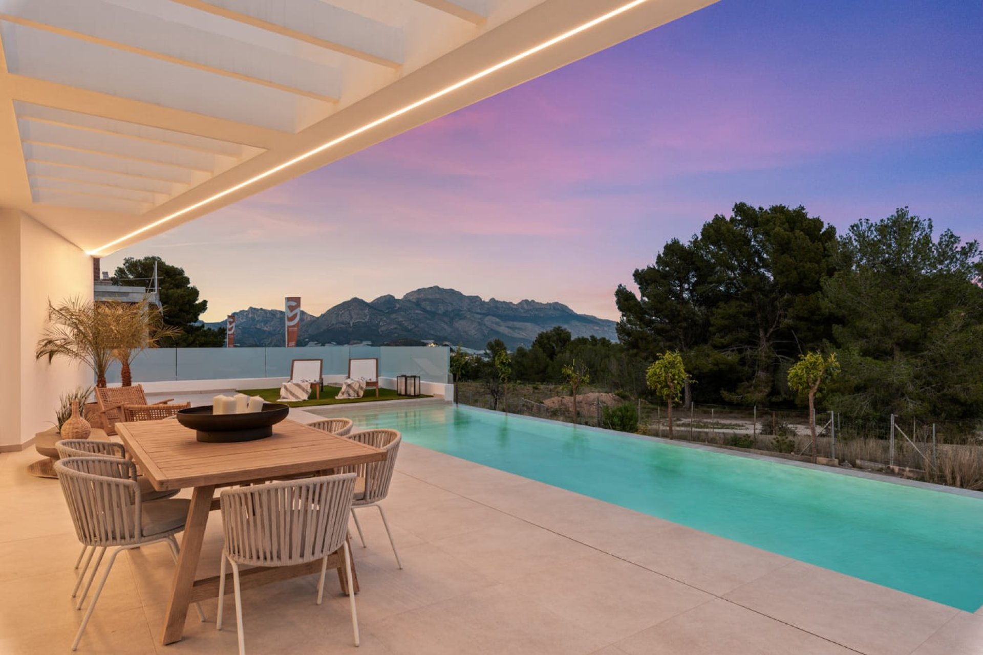 Rynek Pierwotny - Dom wolnostojący  -
Polop