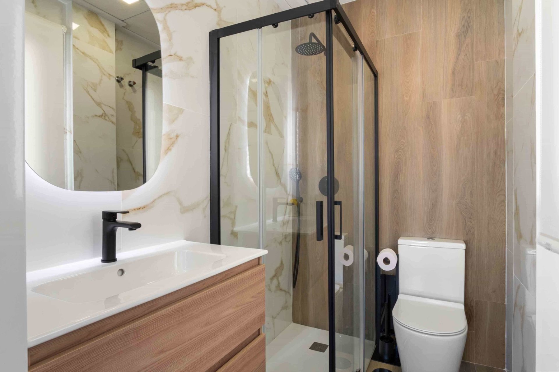 Rynek Pierwotny - Willa -
Montesinos