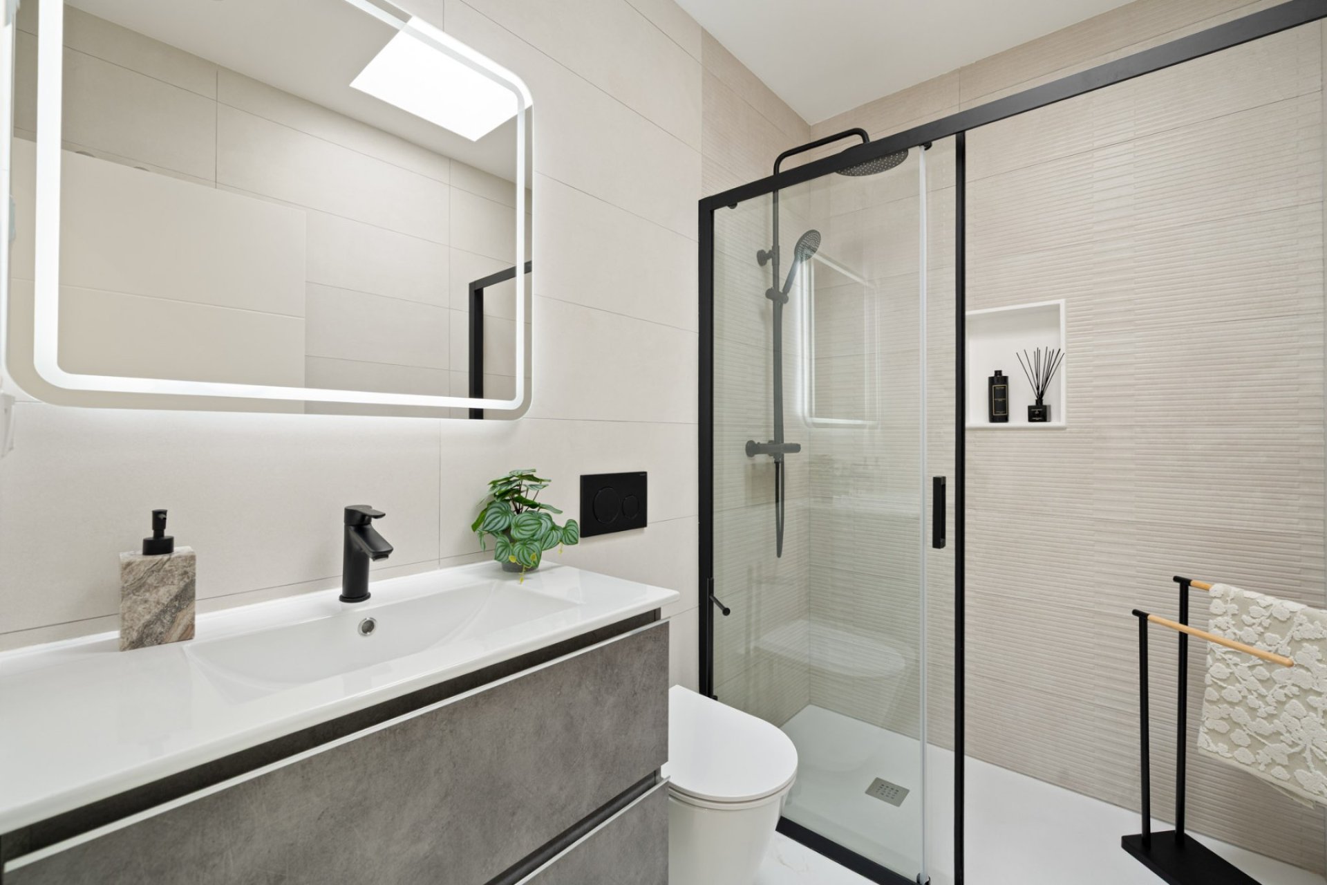 Rynek Pierwotny - Willa -
Polop