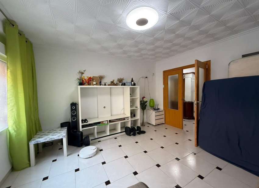 Salon - Apartament na parterze na sprzedaż w centrum Dénii