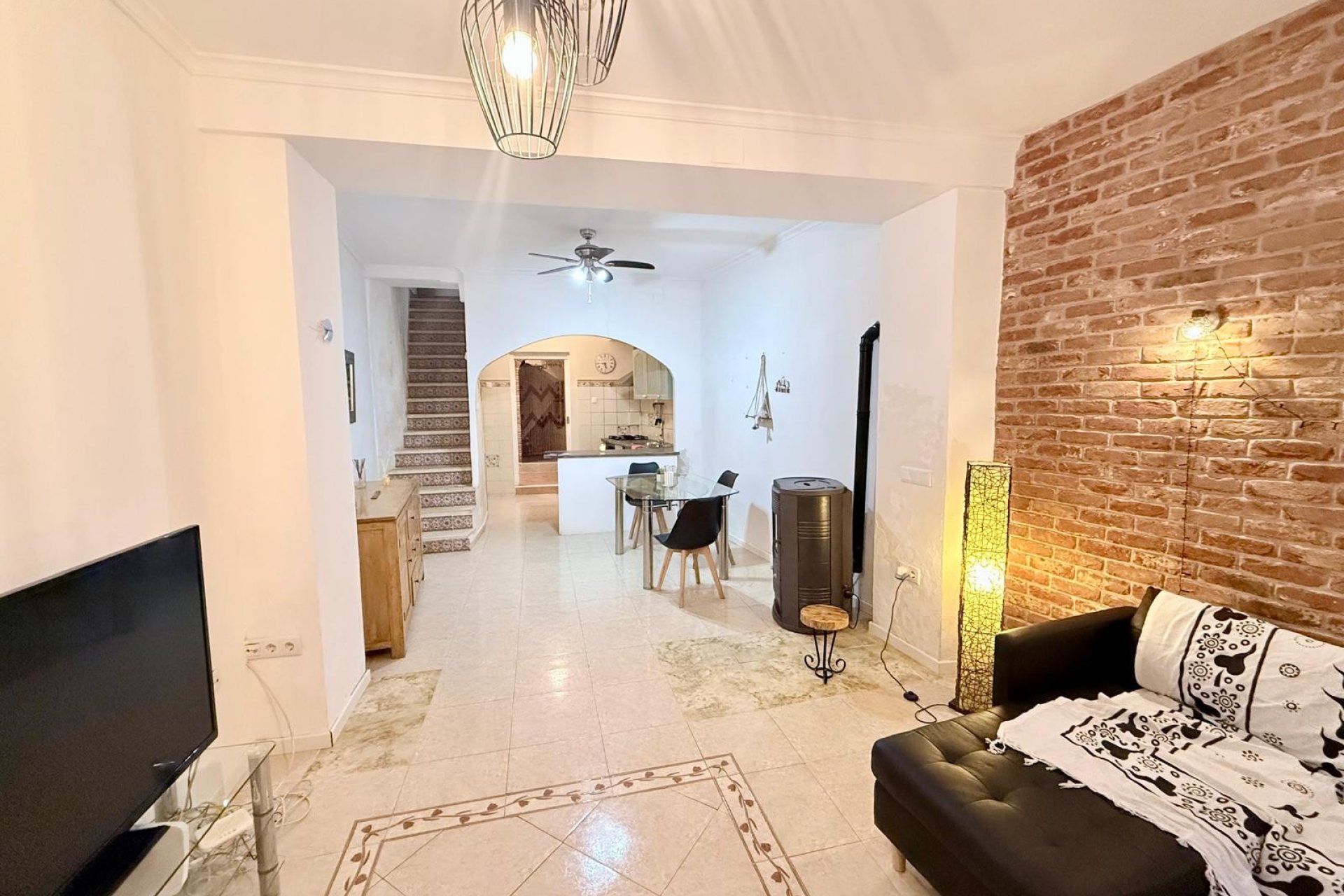 Salon - Casa en Palma de Mallorca con Vistas a la Montaña 