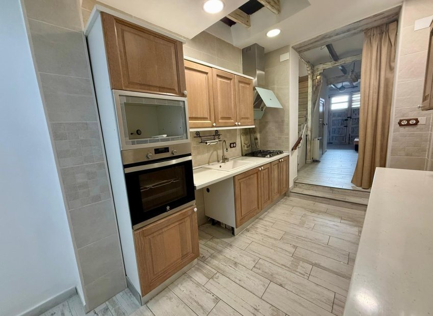 Salón - Casa en venta en Piles reformada.