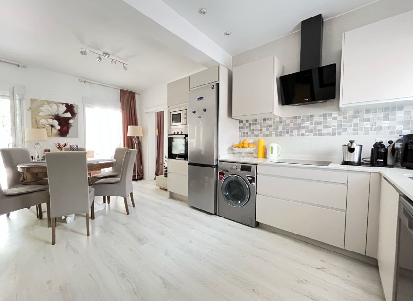 Salon - Maison mitoyenne à Pedreguer – (Alicante)