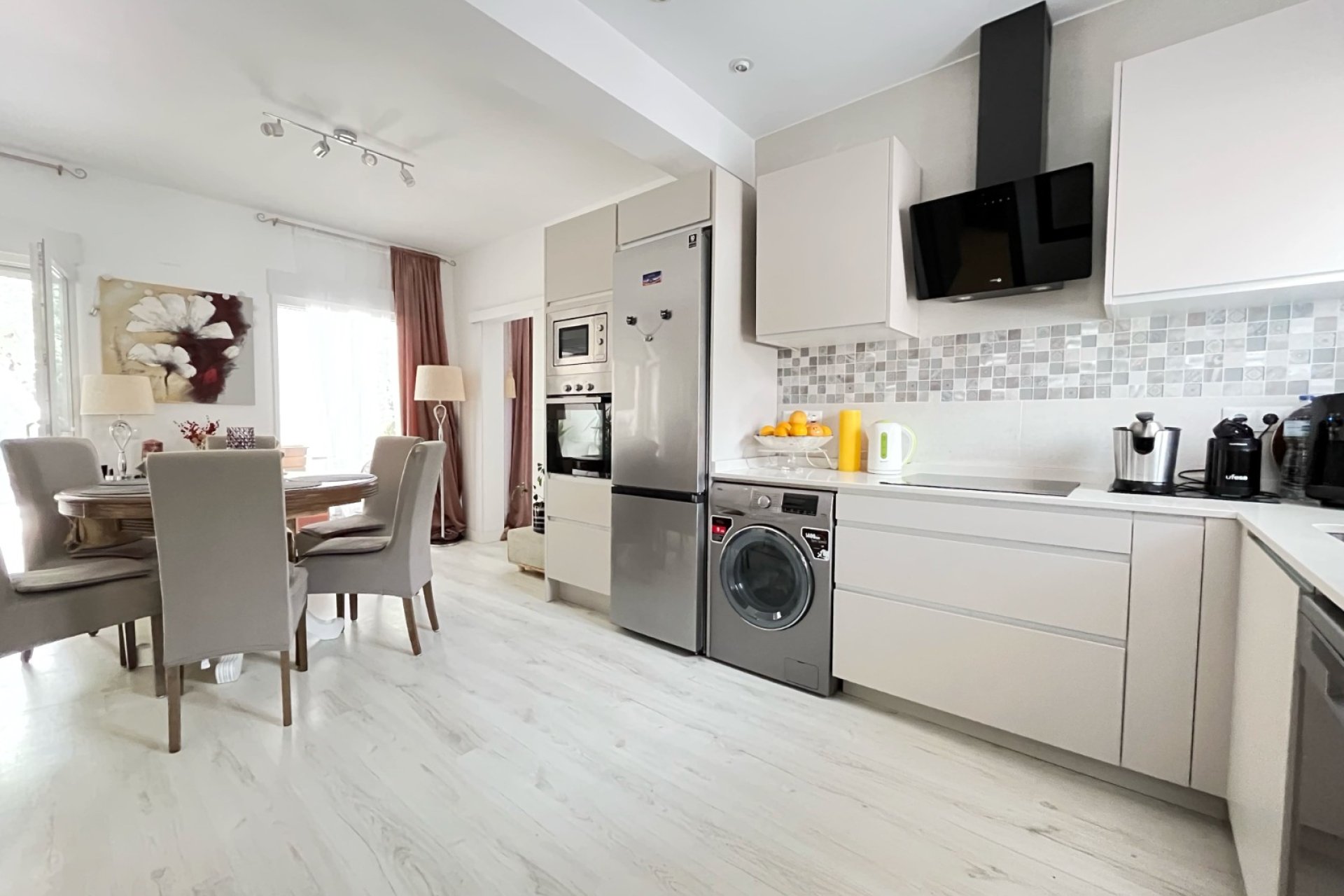 Salon - Maison mitoyenne à Pedreguer – (Alicante)