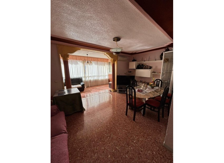 Salón - Piso en venta en Benidorm cerca del mar - (Costa Blanca - Benidorm)