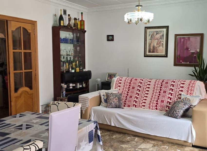 Salón - Piso en venta en La Font d'en Carròs - (Costa de Valencia - Valencia)