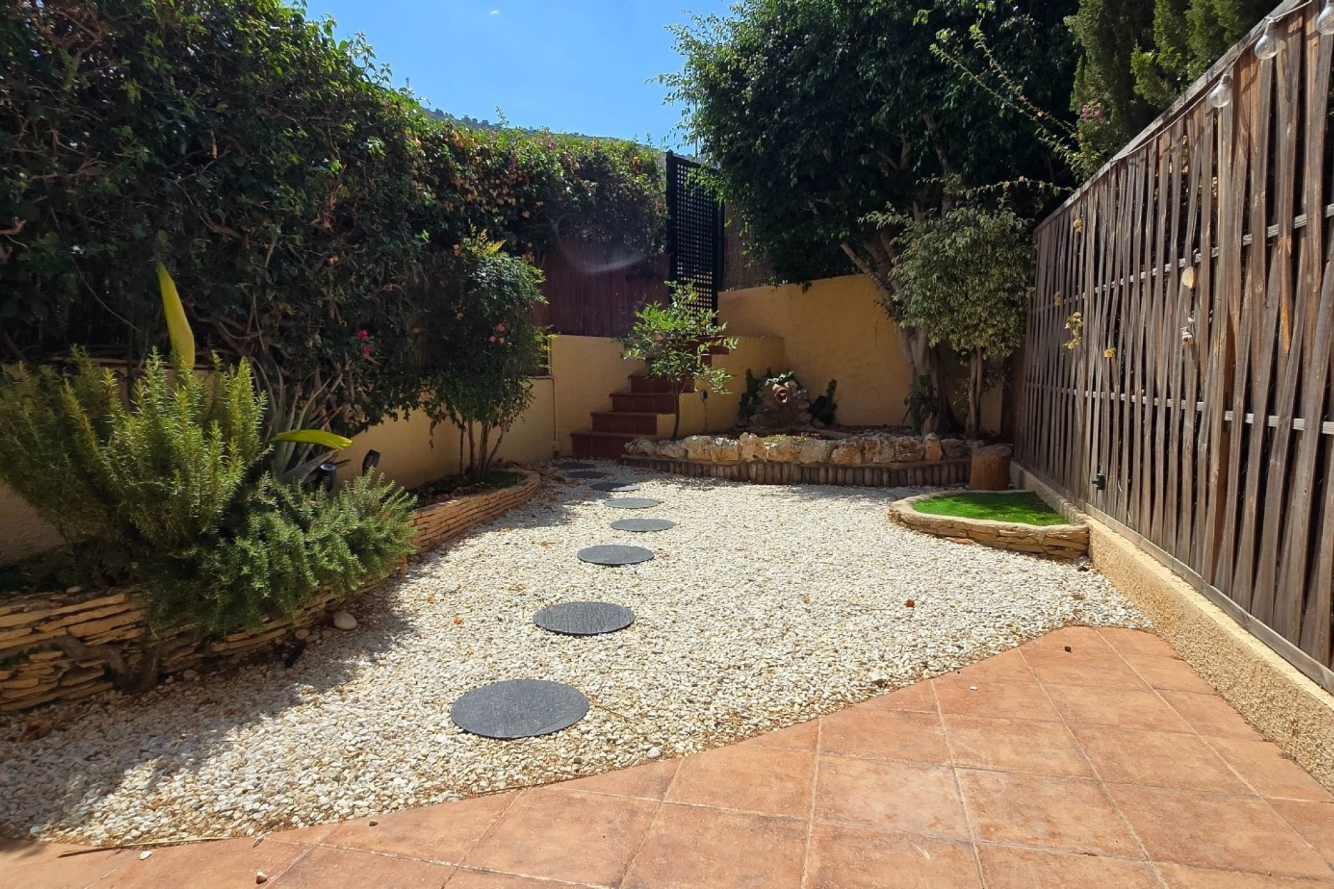 Segunda mano - Adosado -
Albir - centro