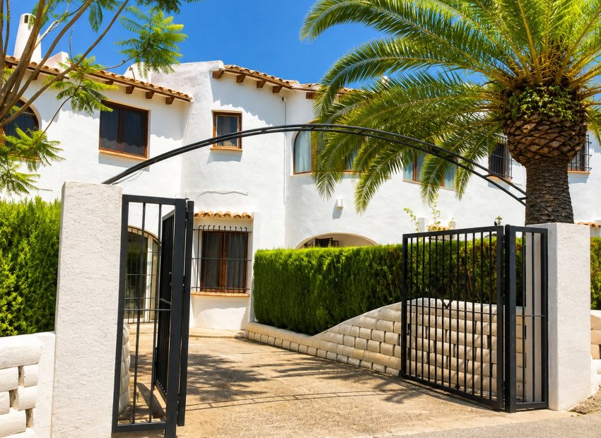 Segunda mano - Adosado -
Calpe
