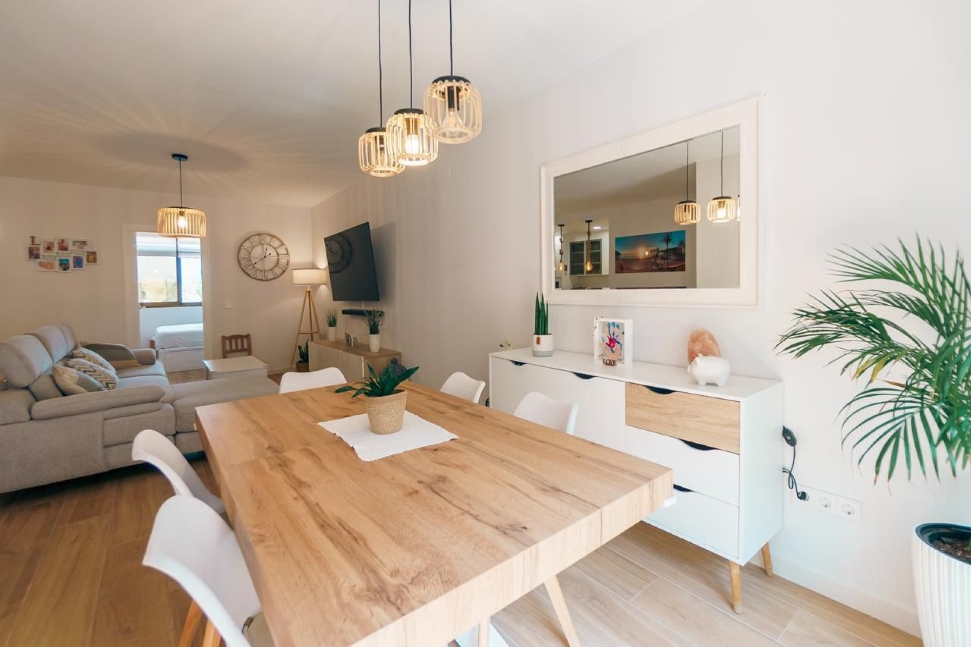 Segunda mano - Apartamento / piso -
Albir - centro