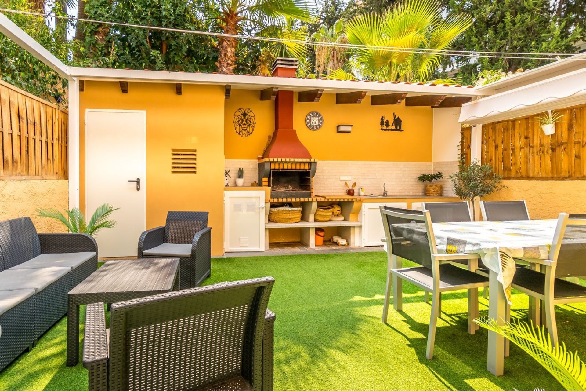 Segunda mano - Apartamento / piso -
Albir - centro