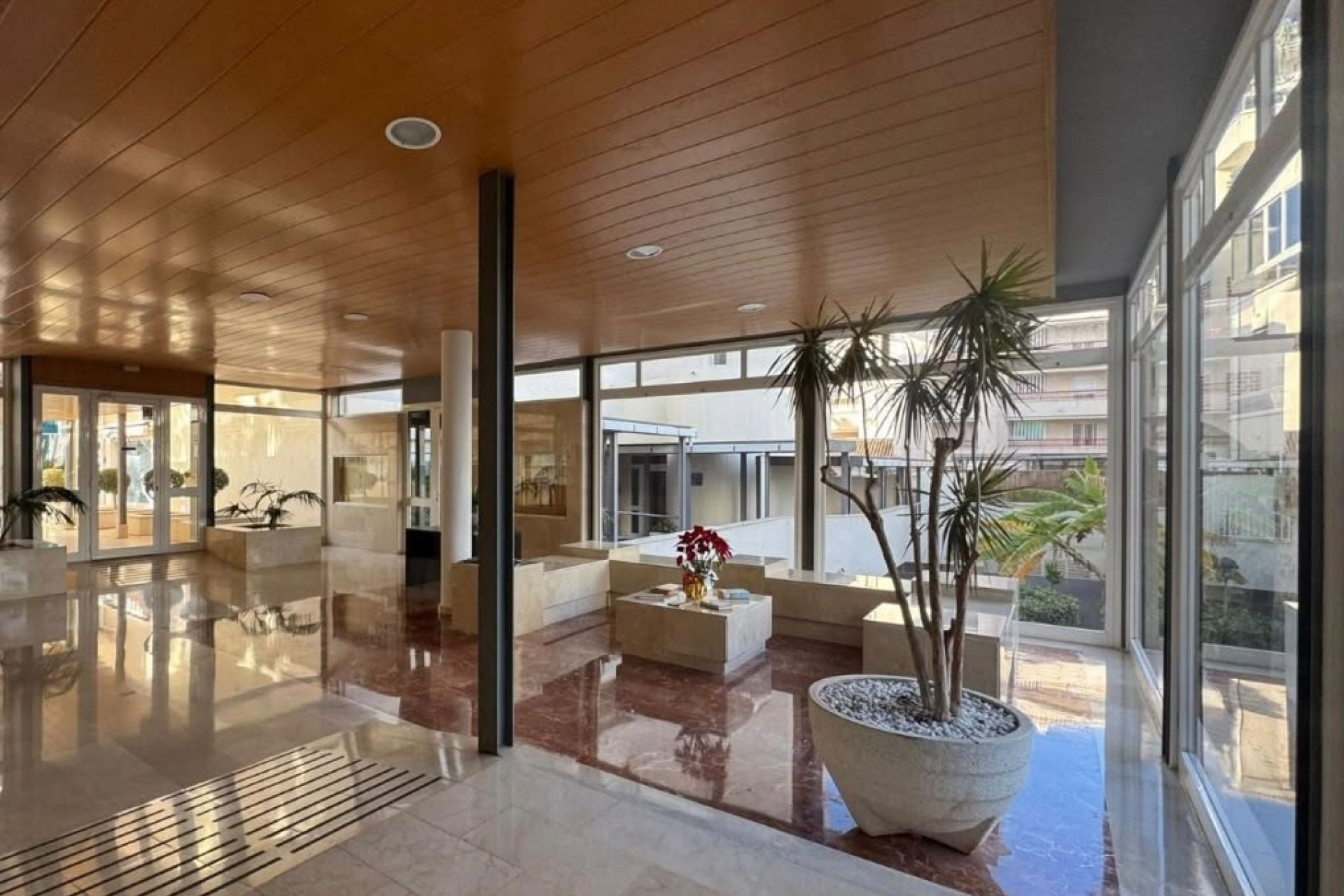 Segunda mano - Apartamento / piso -
Albir - centro