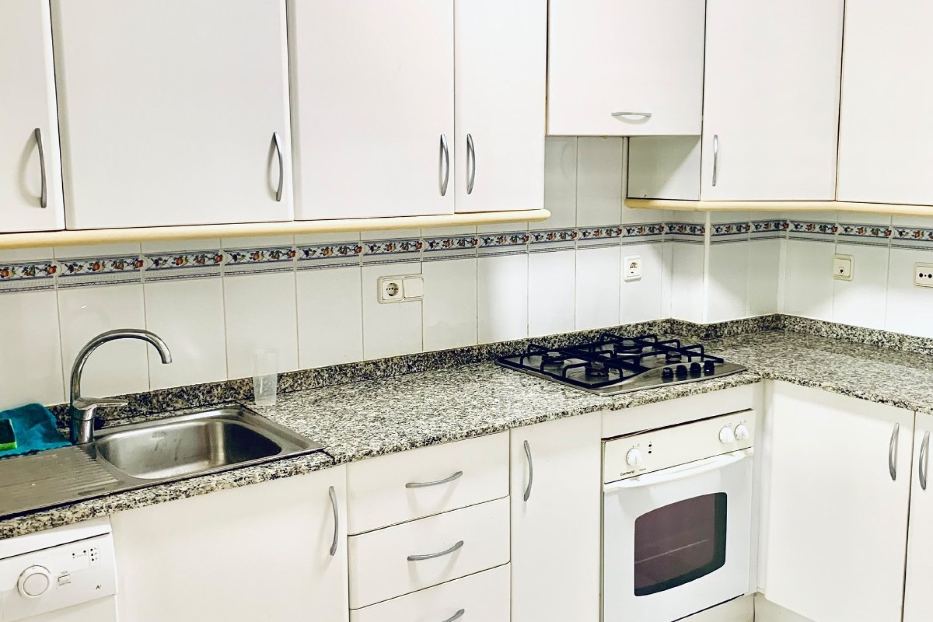 Segunda mano - Apartamento / piso -
Albir - centro