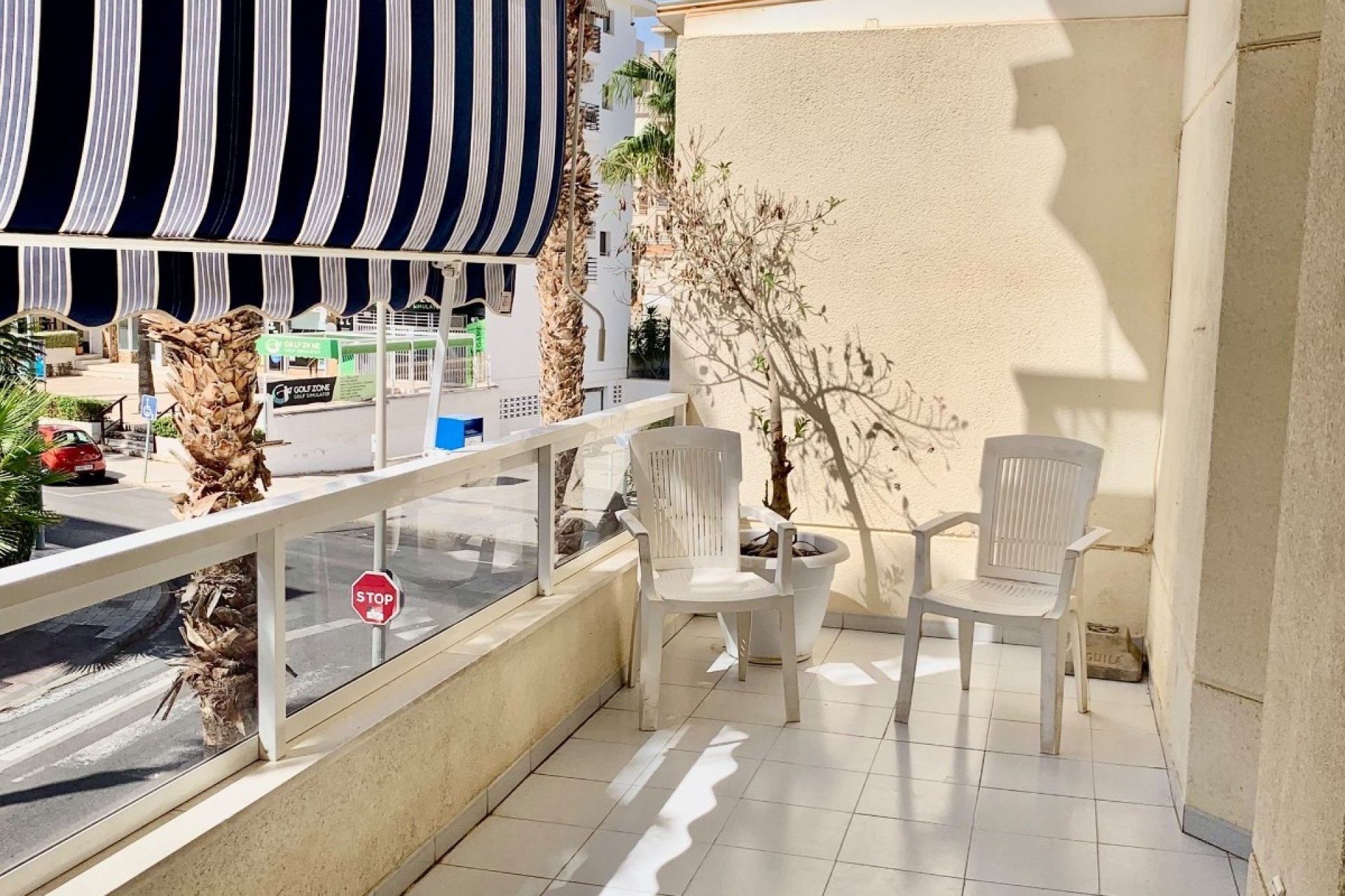 Segunda mano - Apartamento / piso -
Albir - centro