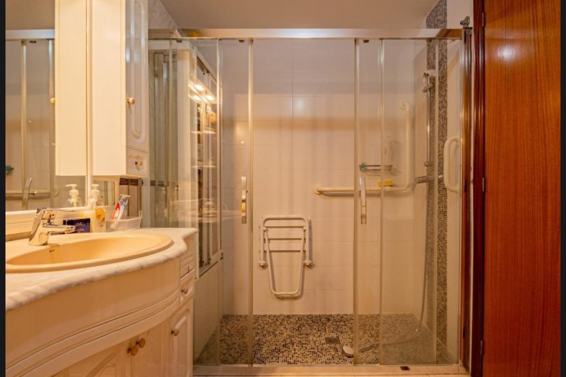 Segunda mano - Apartamento / piso -
Alfas del Pí