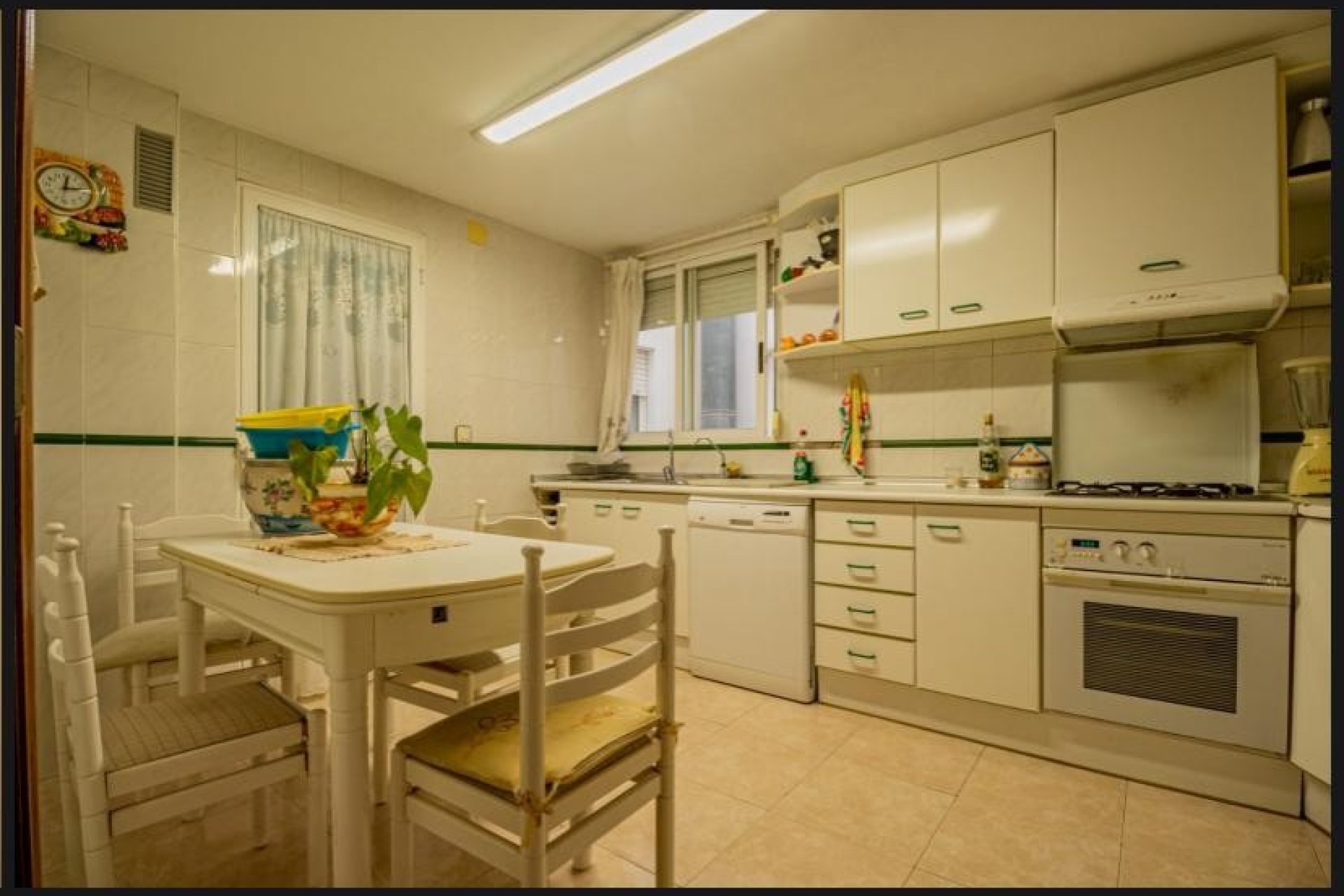 Segunda mano - Apartamento / piso -
Alfas del Pí