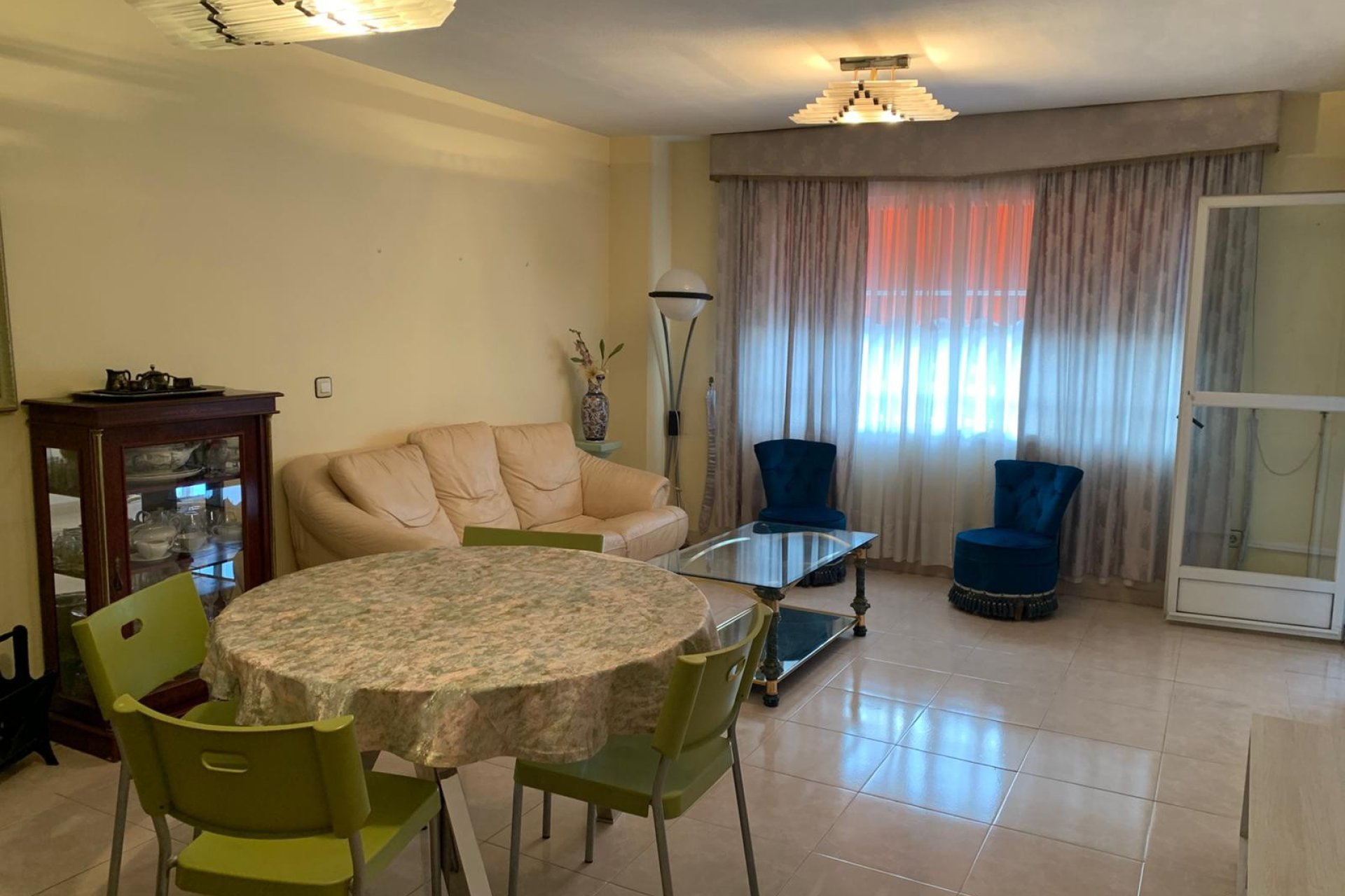 Segunda mano - Apartamento / piso -
Alfas del Pí