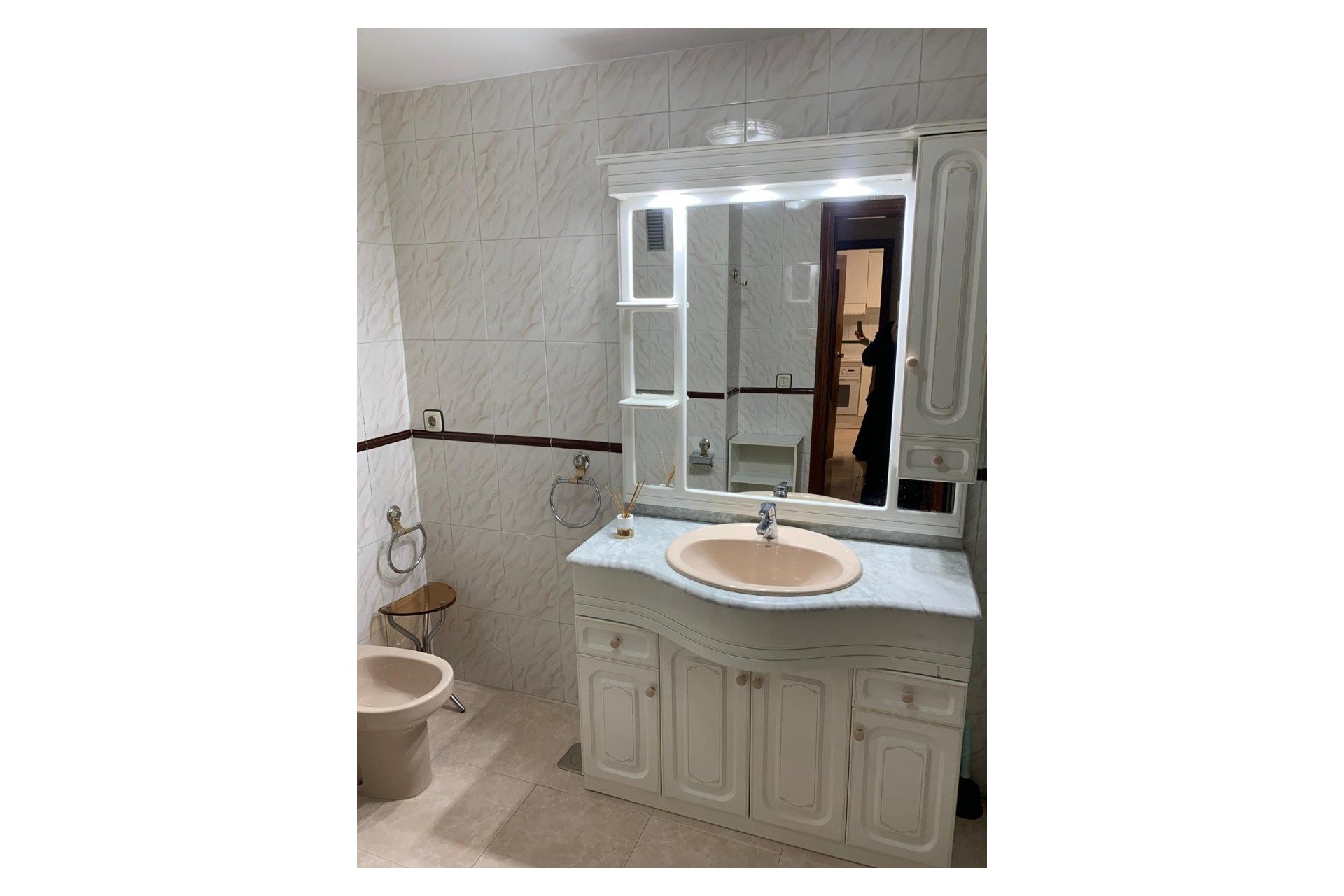 Segunda mano - Apartamento / piso -
Alfas del Pí