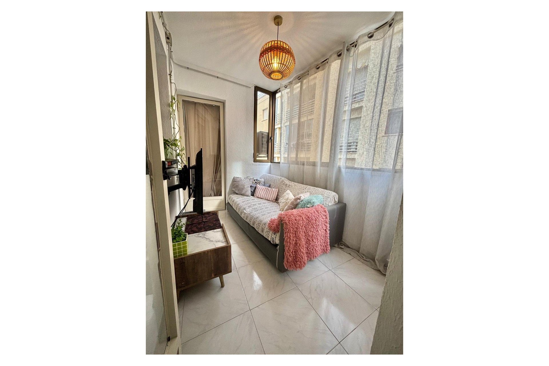 Segunda mano - Apartamento / piso -
Altea