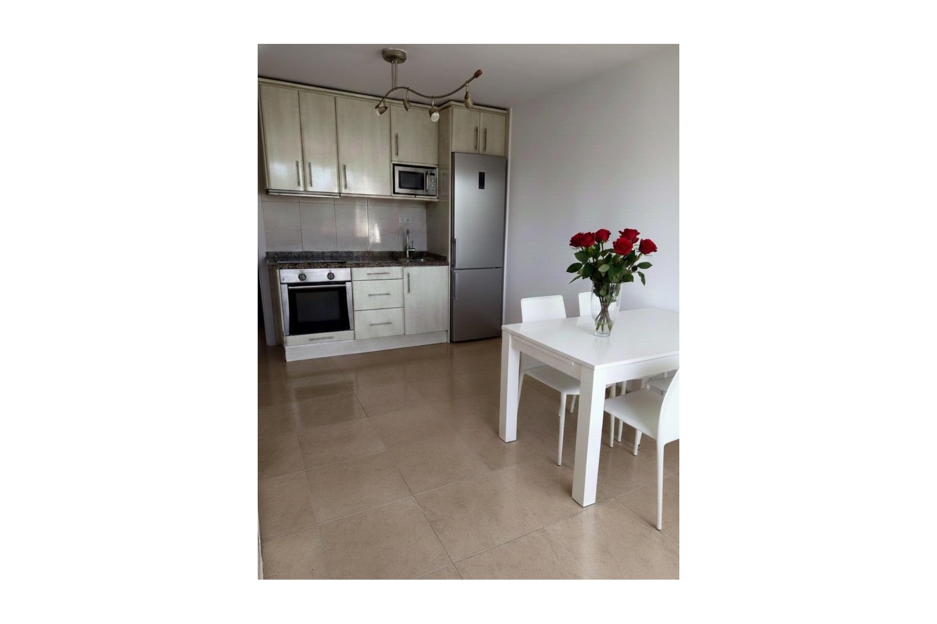 Segunda mano - Apartamento / piso -
Altea