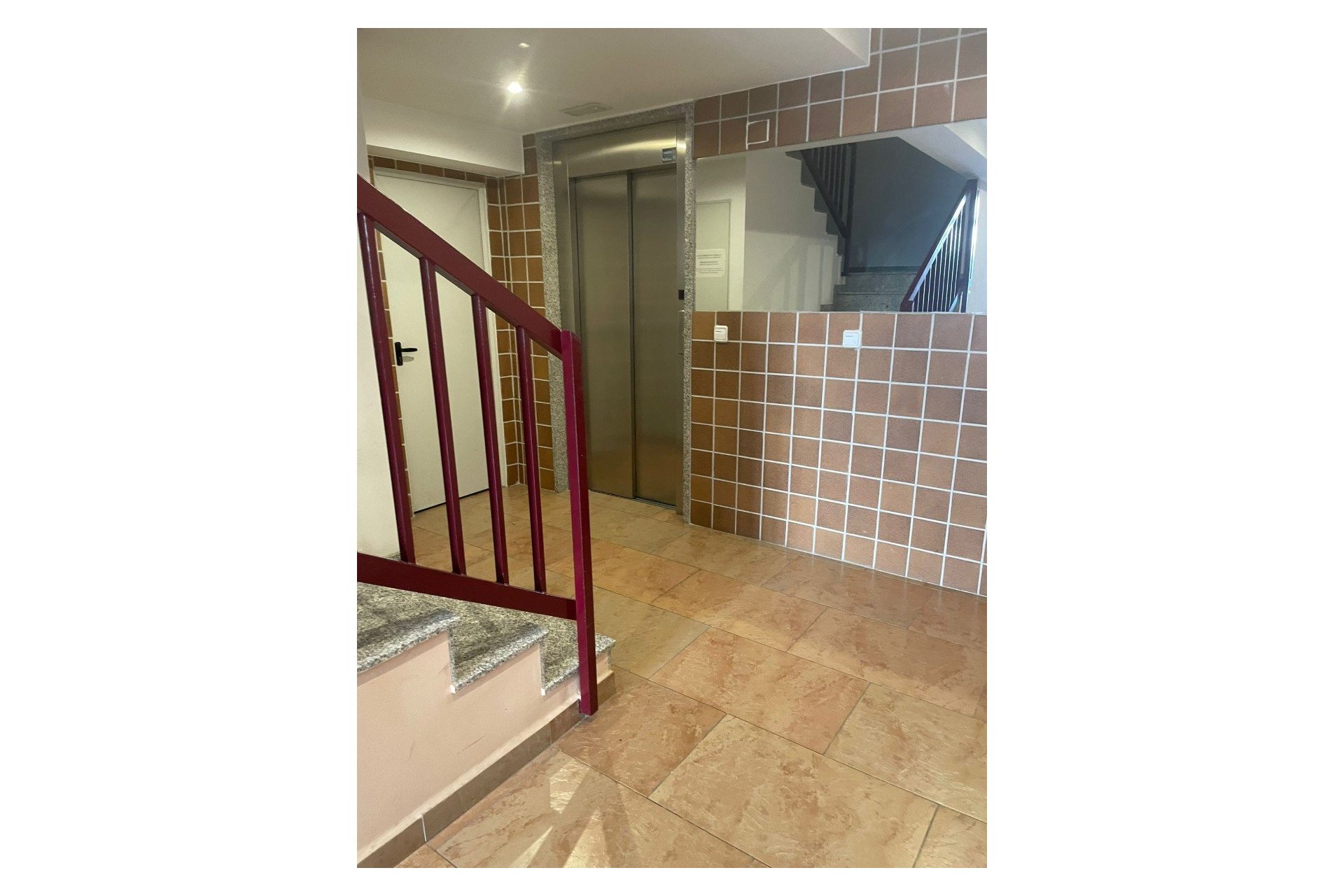 Segunda mano - Apartamento / piso -
Altea