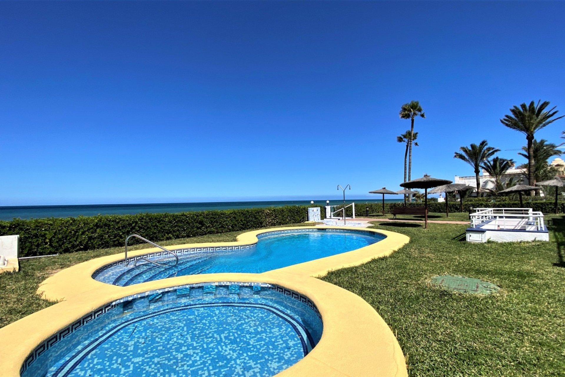 Segunda mano - Apartamento / piso -
Denia - Les Marines - Las Marinas