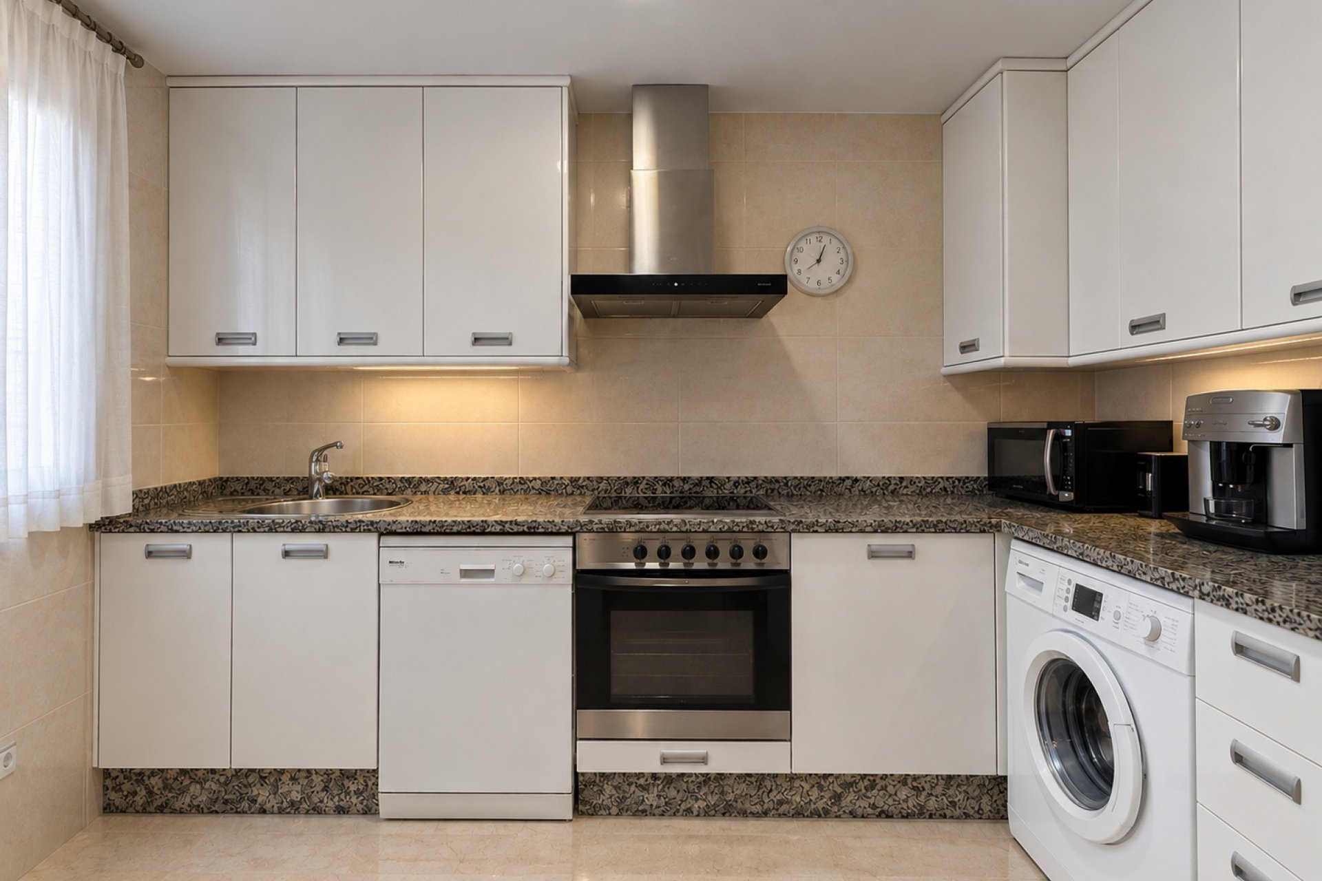Segunda mano - Apartamento / piso -
Denia - Les Marines - Las Marinas