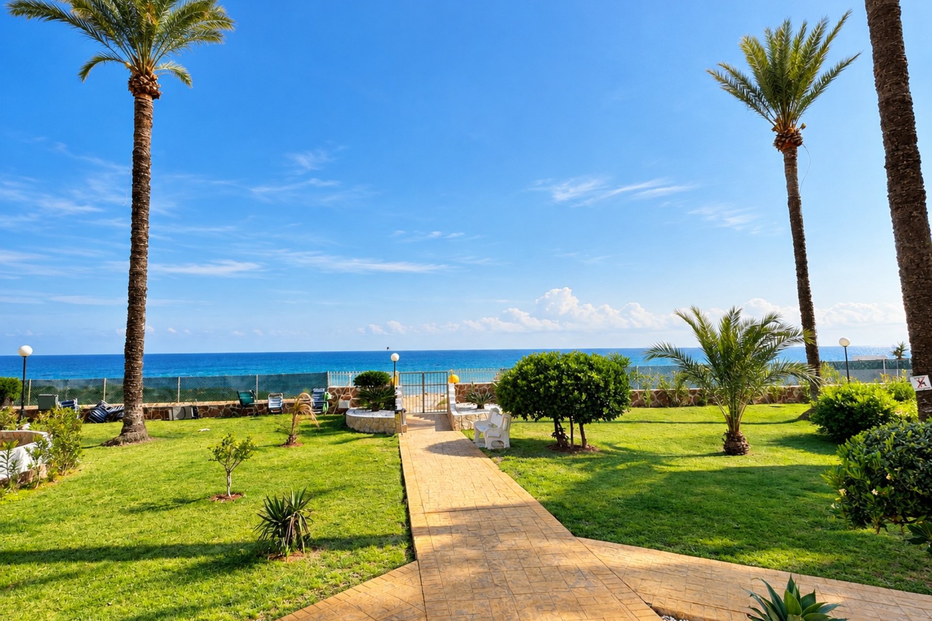 Segunda mano - Apartamento / piso -
Denia - Les Marines - Las Marinas
