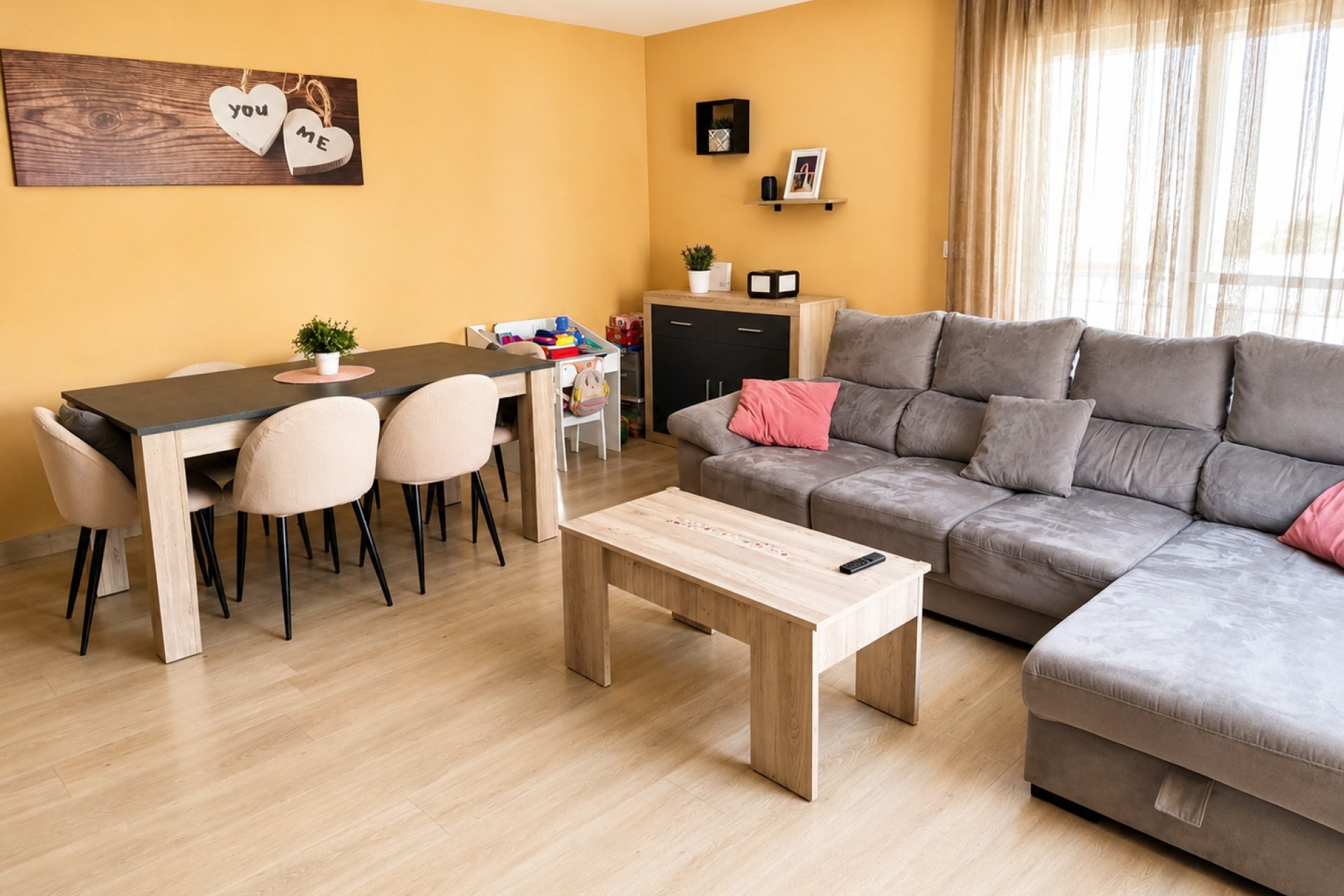 Segunda mano - Apartamento / piso -
La Nucía