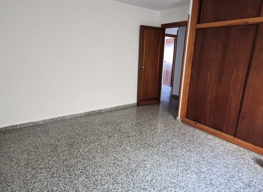 Segunda mano - Apartamento / piso -
La Nucía