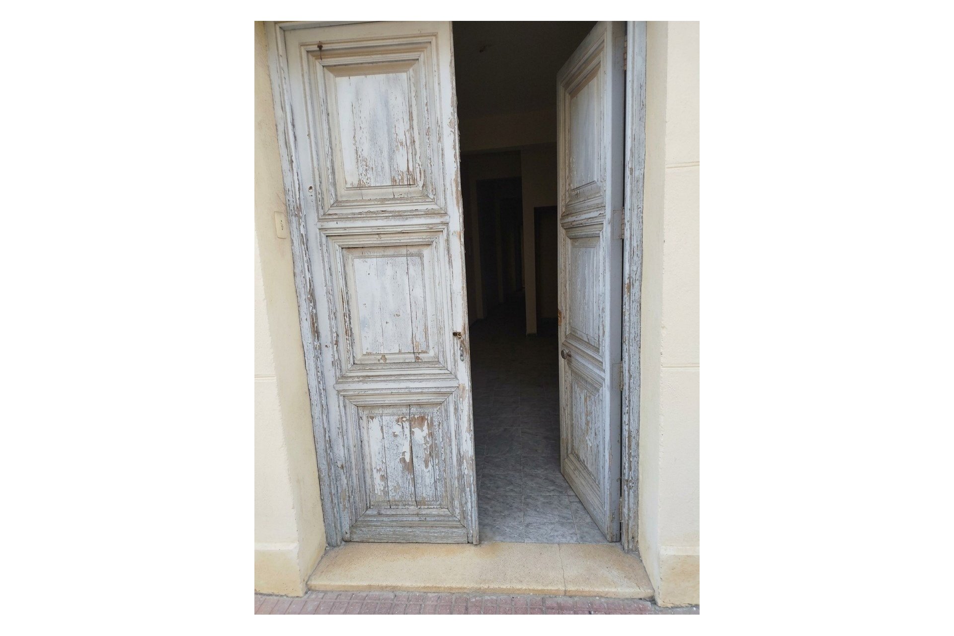 Segunda mano - Apartamento / piso -
Llauri