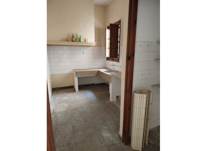 Segunda mano - Apartamento / piso -
Llauri