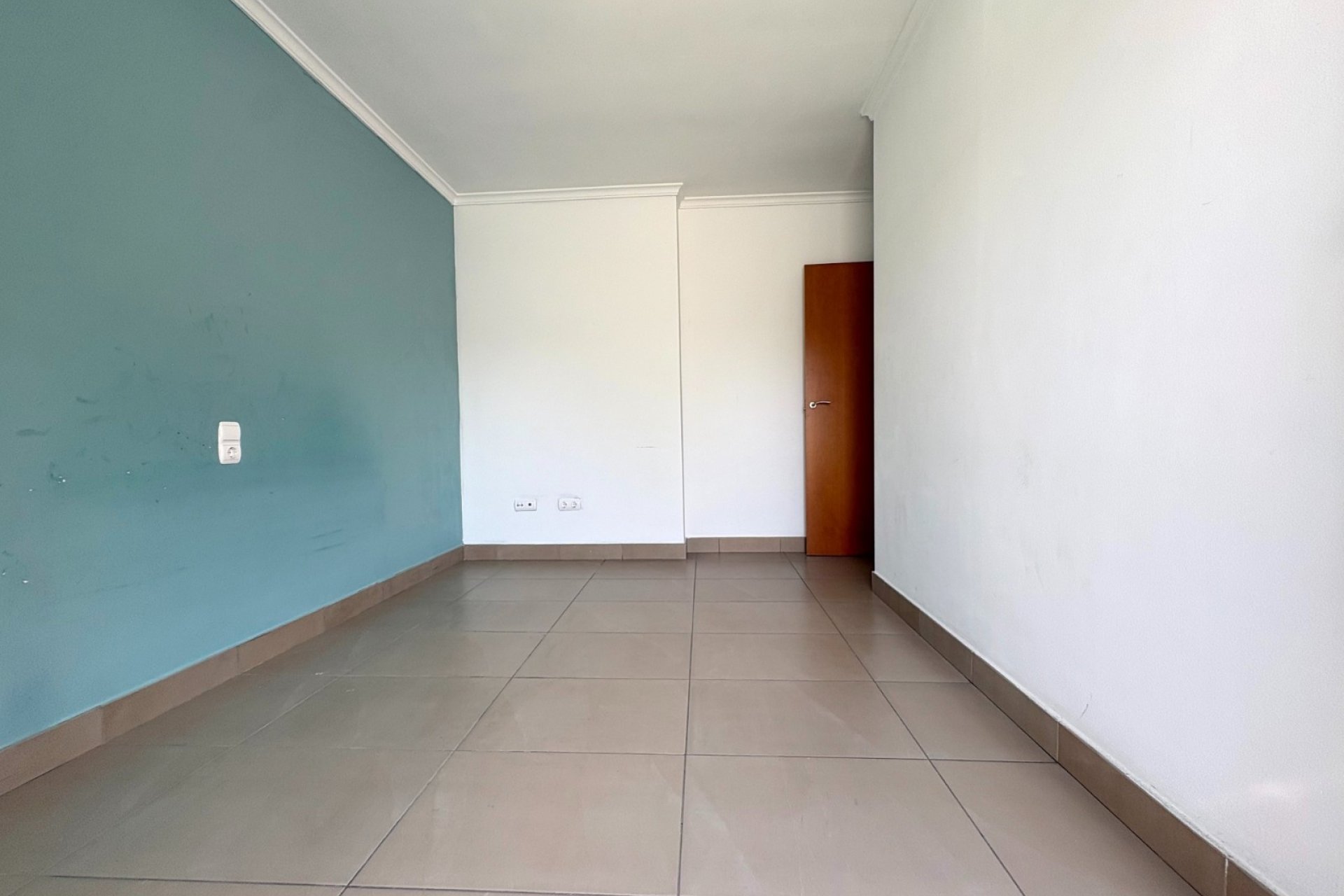 Segunda mano - Apartamento / piso -
Ondara