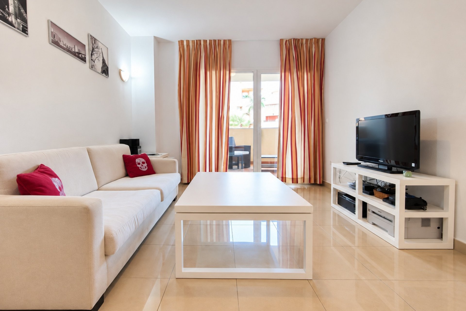 Segunda mano - Apartamento / piso -
Orihuela Costa