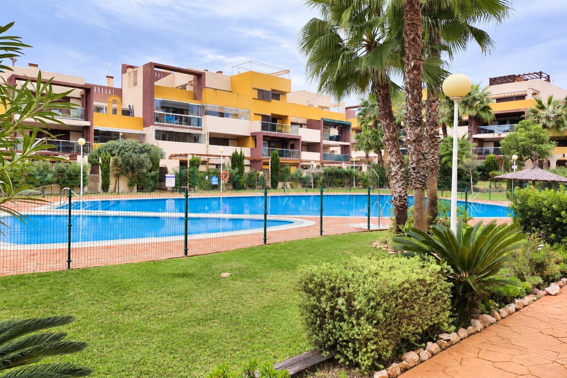 Segunda mano - Apartamento / piso -
Orihuela Costa