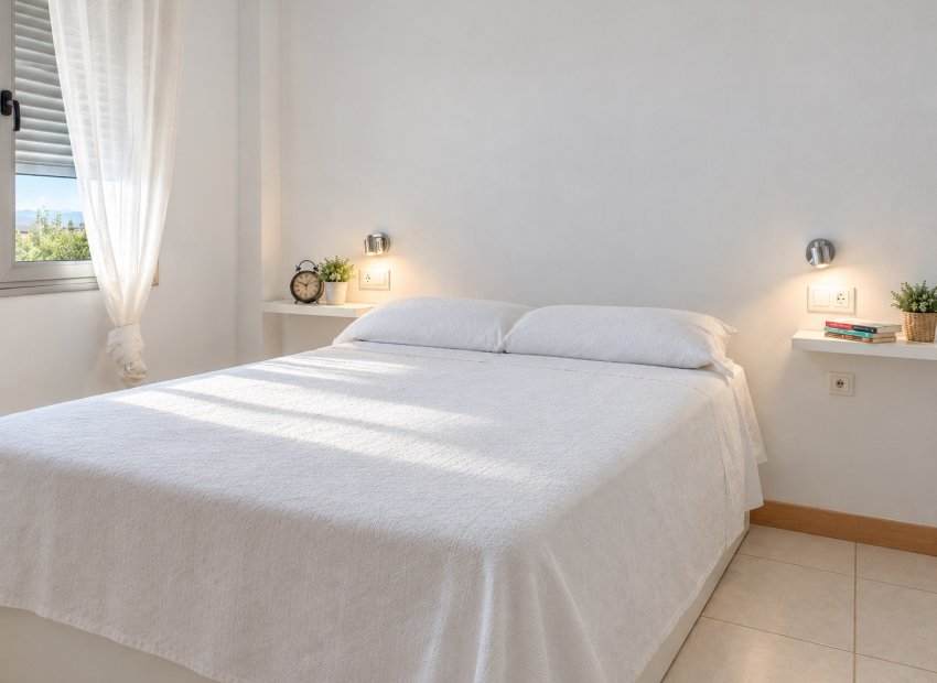 Segunda mano - Apartamento / piso -
Pedreguer