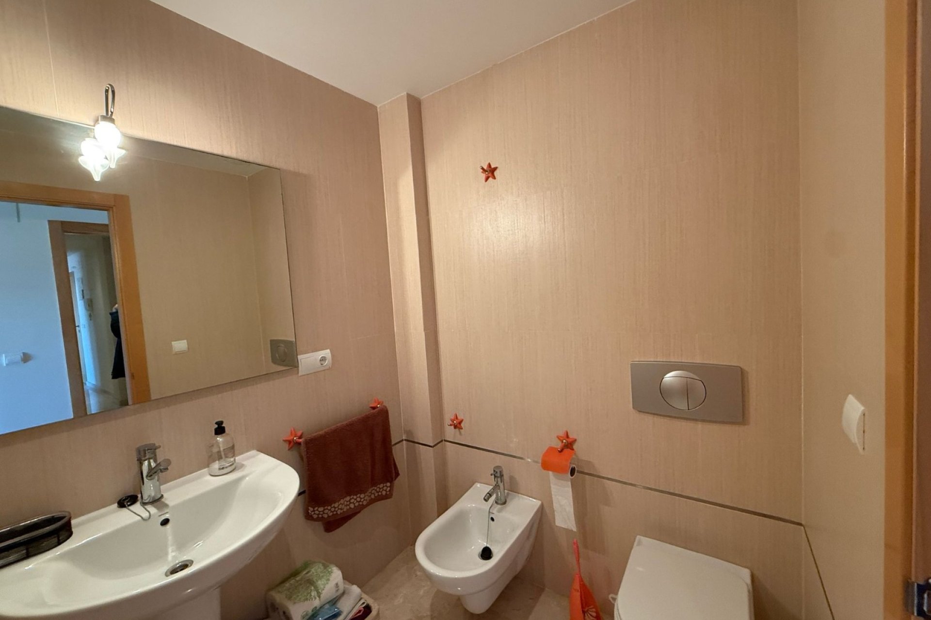 Segunda mano - Apartamento / piso -
Pego