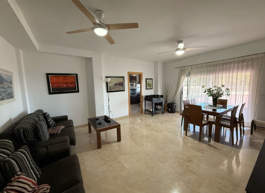 Segunda mano - Apartamento / piso -
Pego